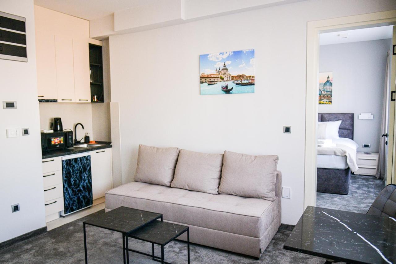 Templum Apartments - Slavija Square Белград Екстериор снимка
