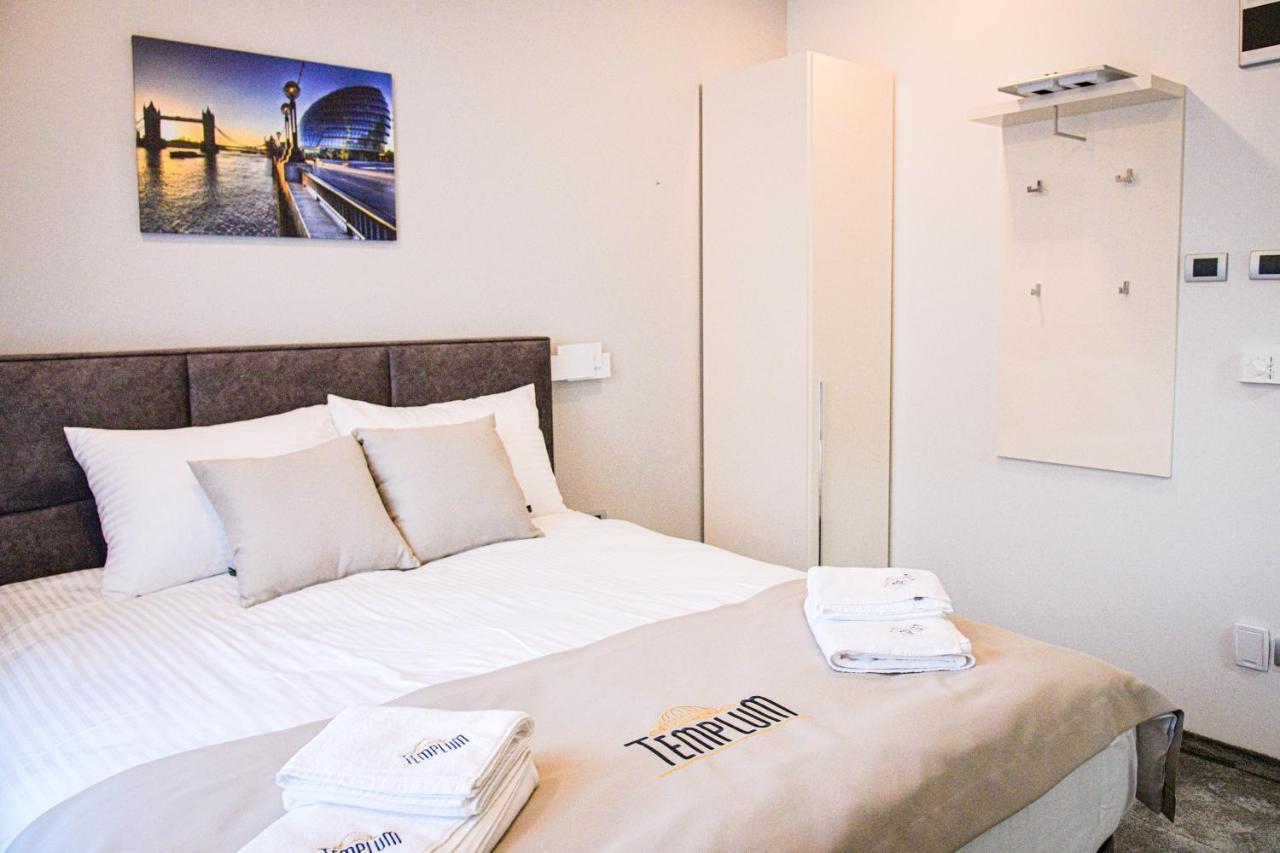 Templum Apartments - Slavija Square Белград Стая снимка
