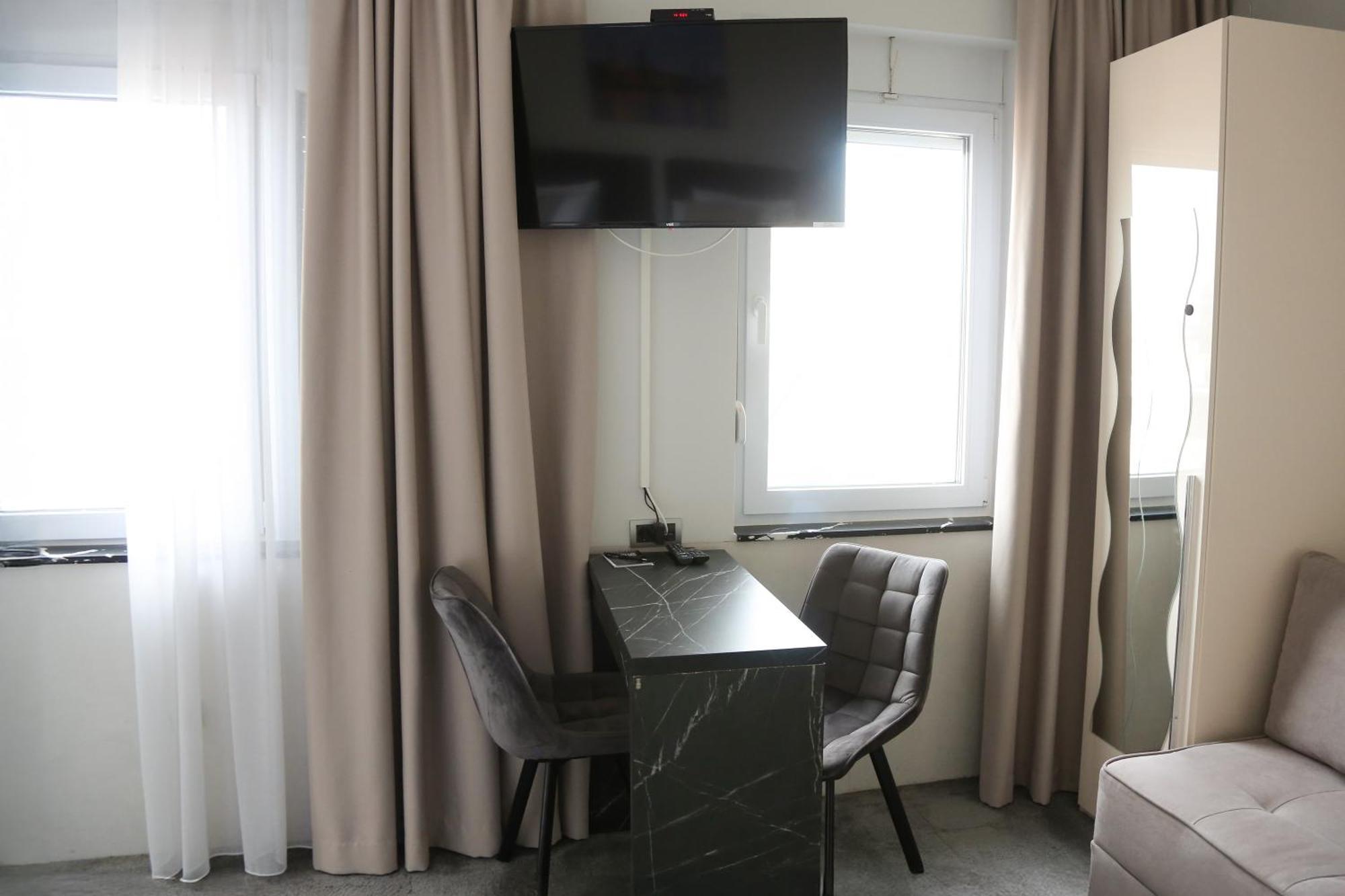 Templum Apartments - Slavija Square Белград Екстериор снимка