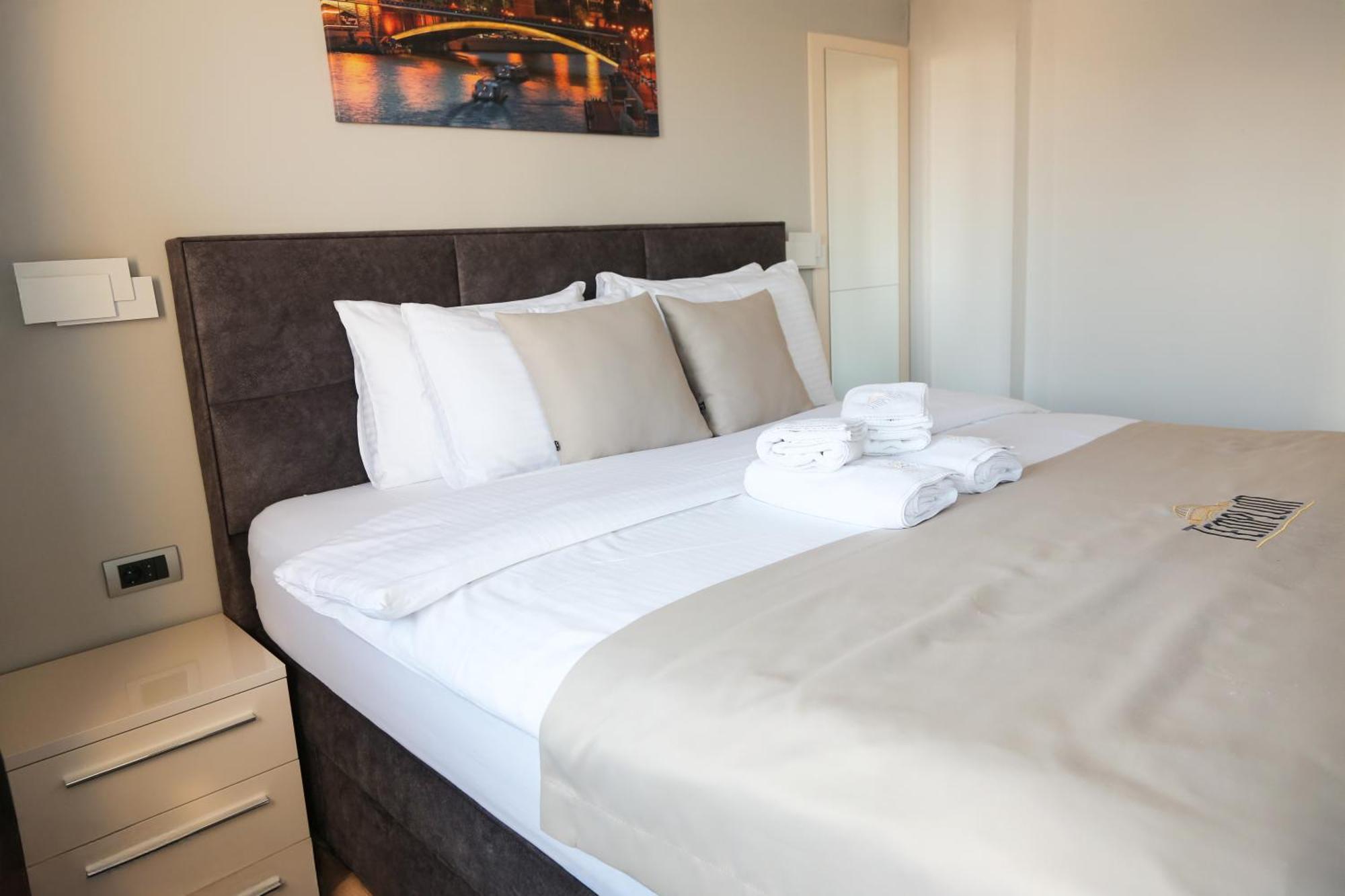 Templum Apartments - Slavija Square Белград Екстериор снимка