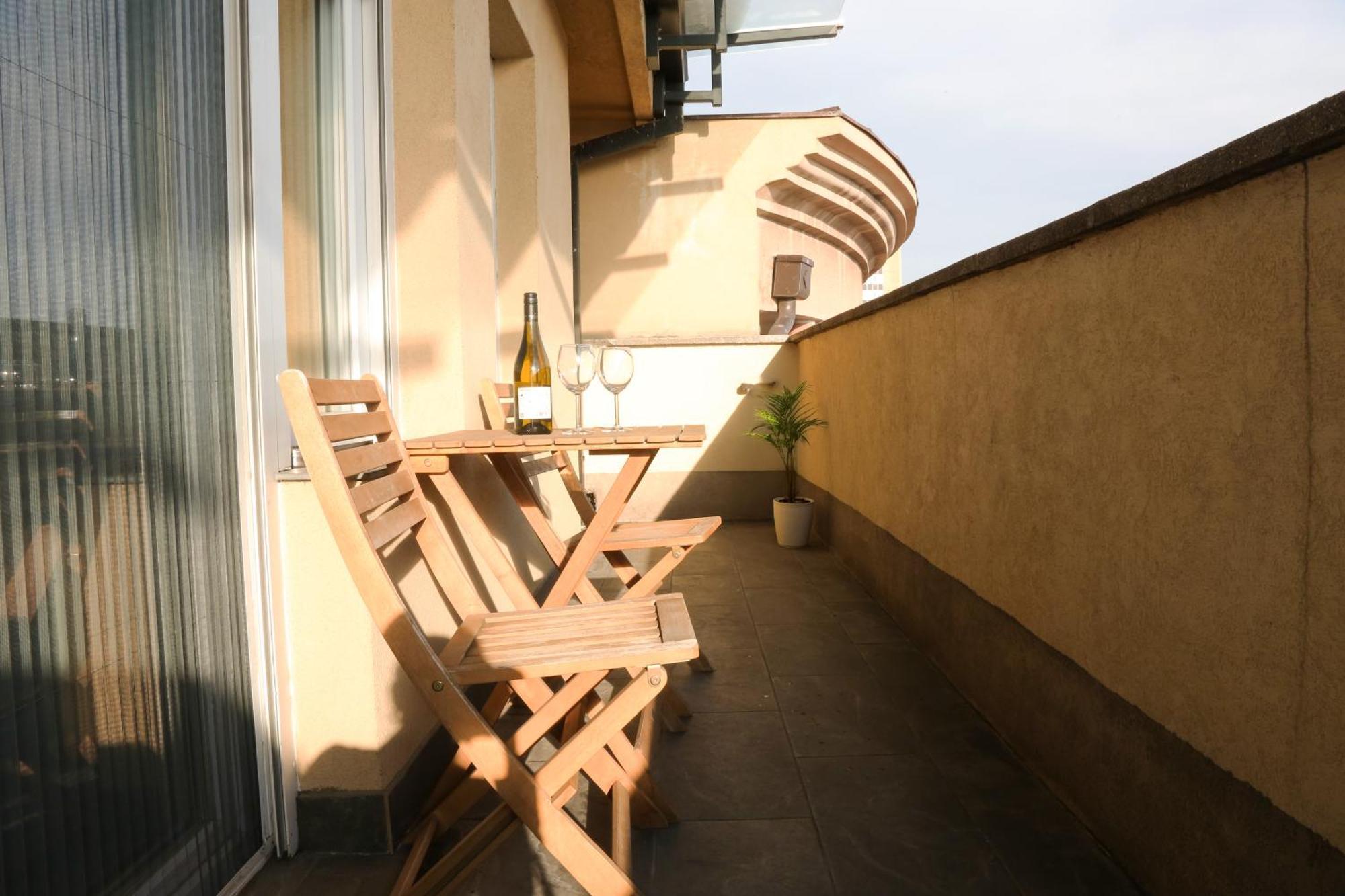 Templum Apartments - Slavija Square Белград Екстериор снимка