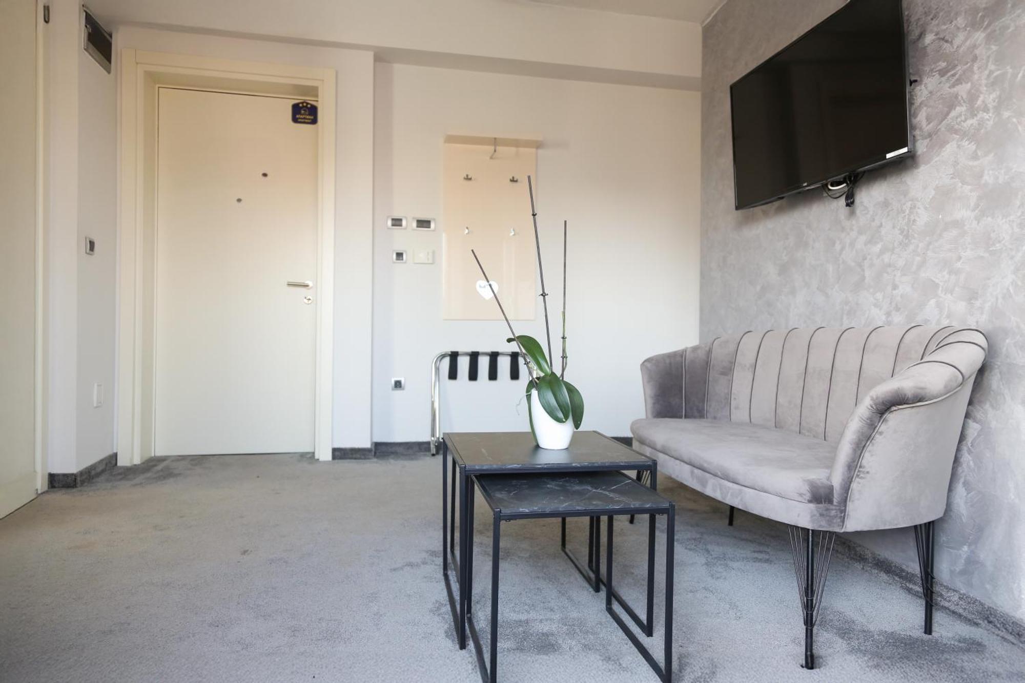 Templum Apartments - Slavija Square Белград Екстериор снимка
