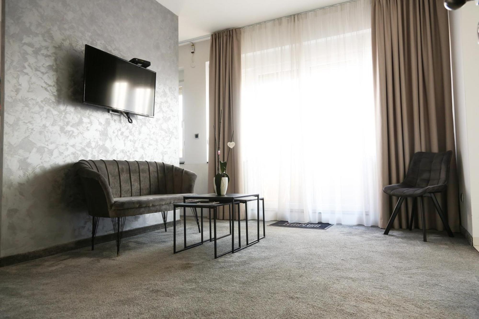Templum Apartments - Slavija Square Белград Екстериор снимка